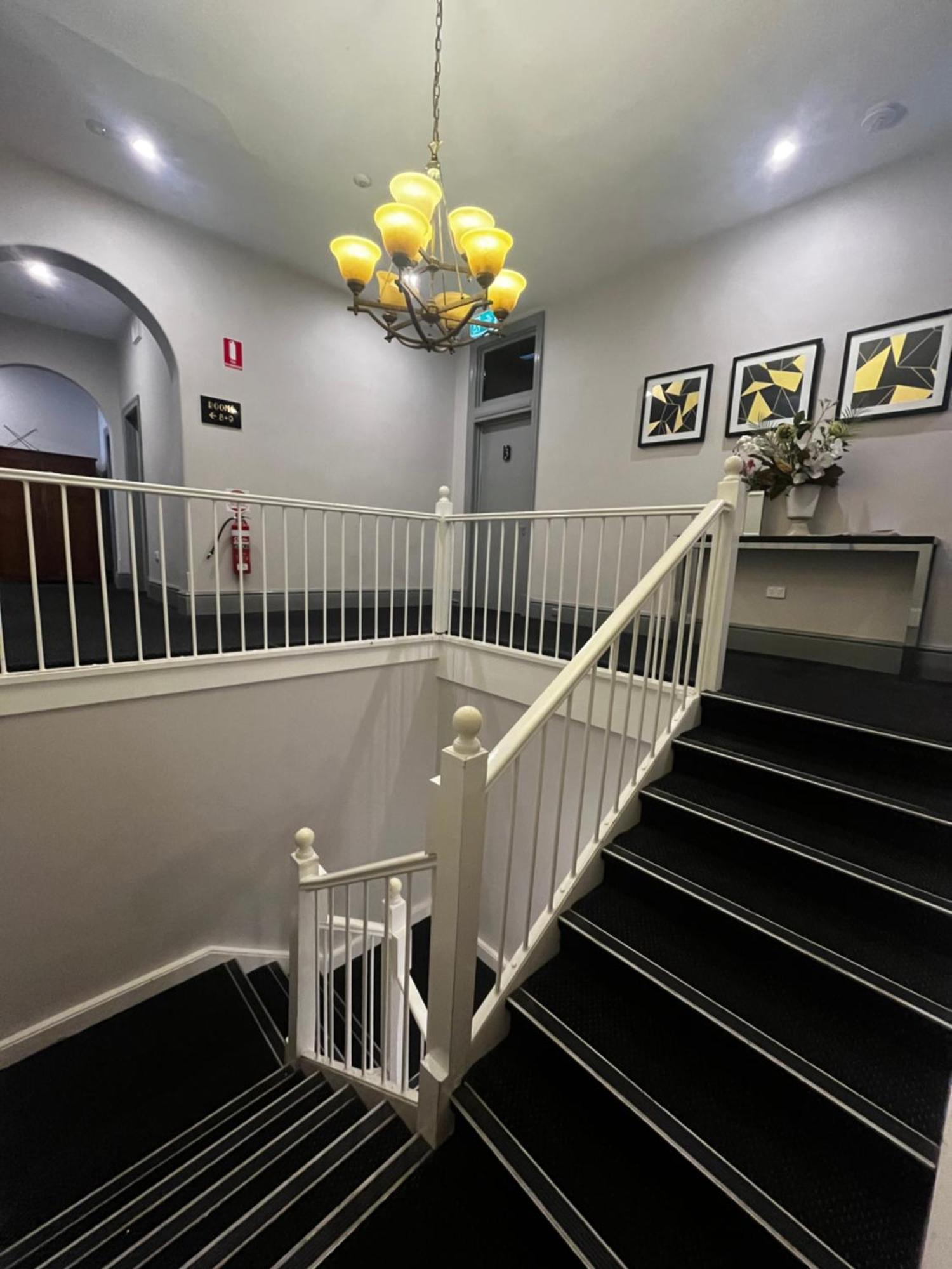 The Stirling Arms Hotel Perth Ngoại thất bức ảnh